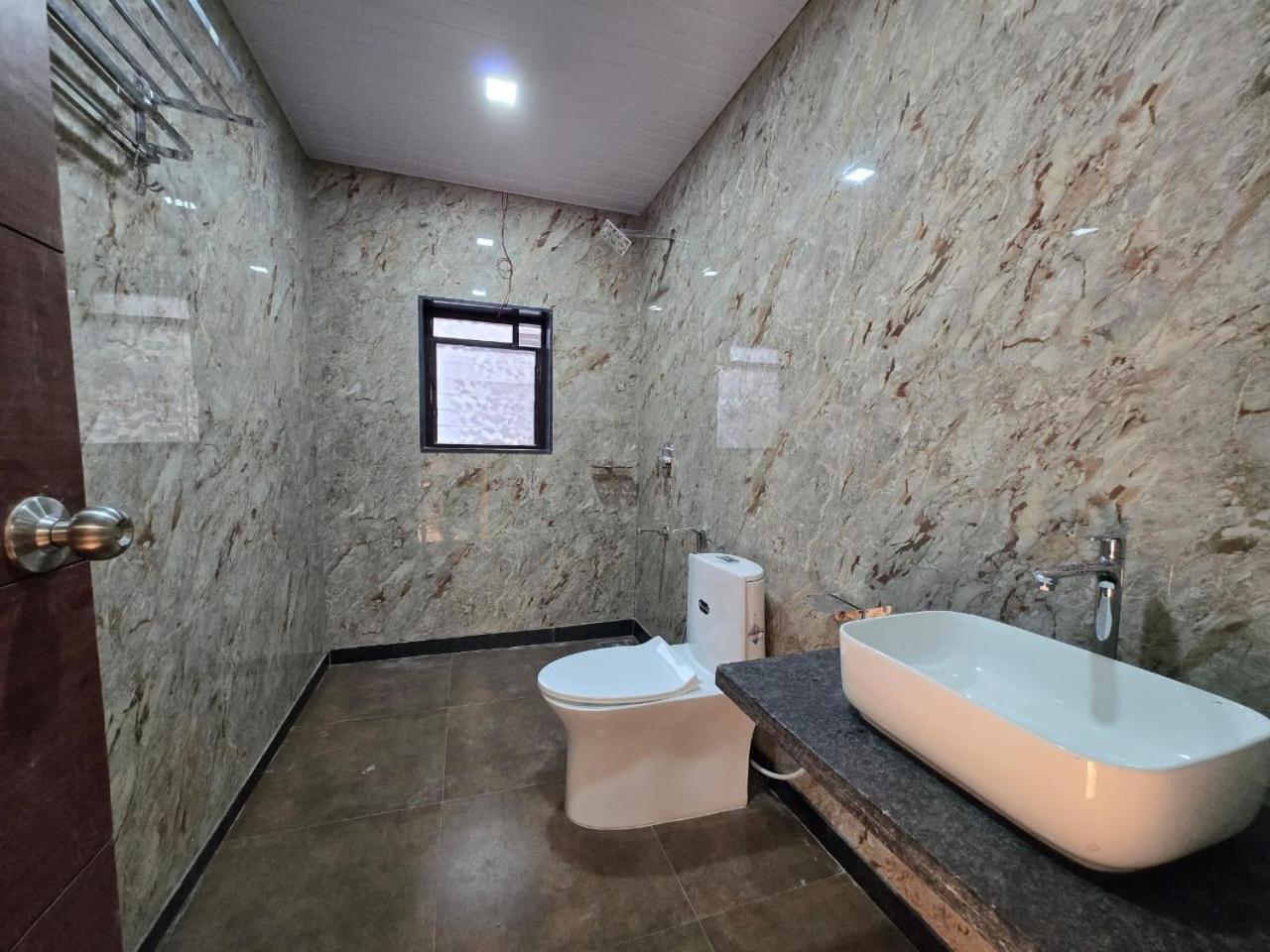 Hill View Hotel By Bil Lonavala Buitenkant foto