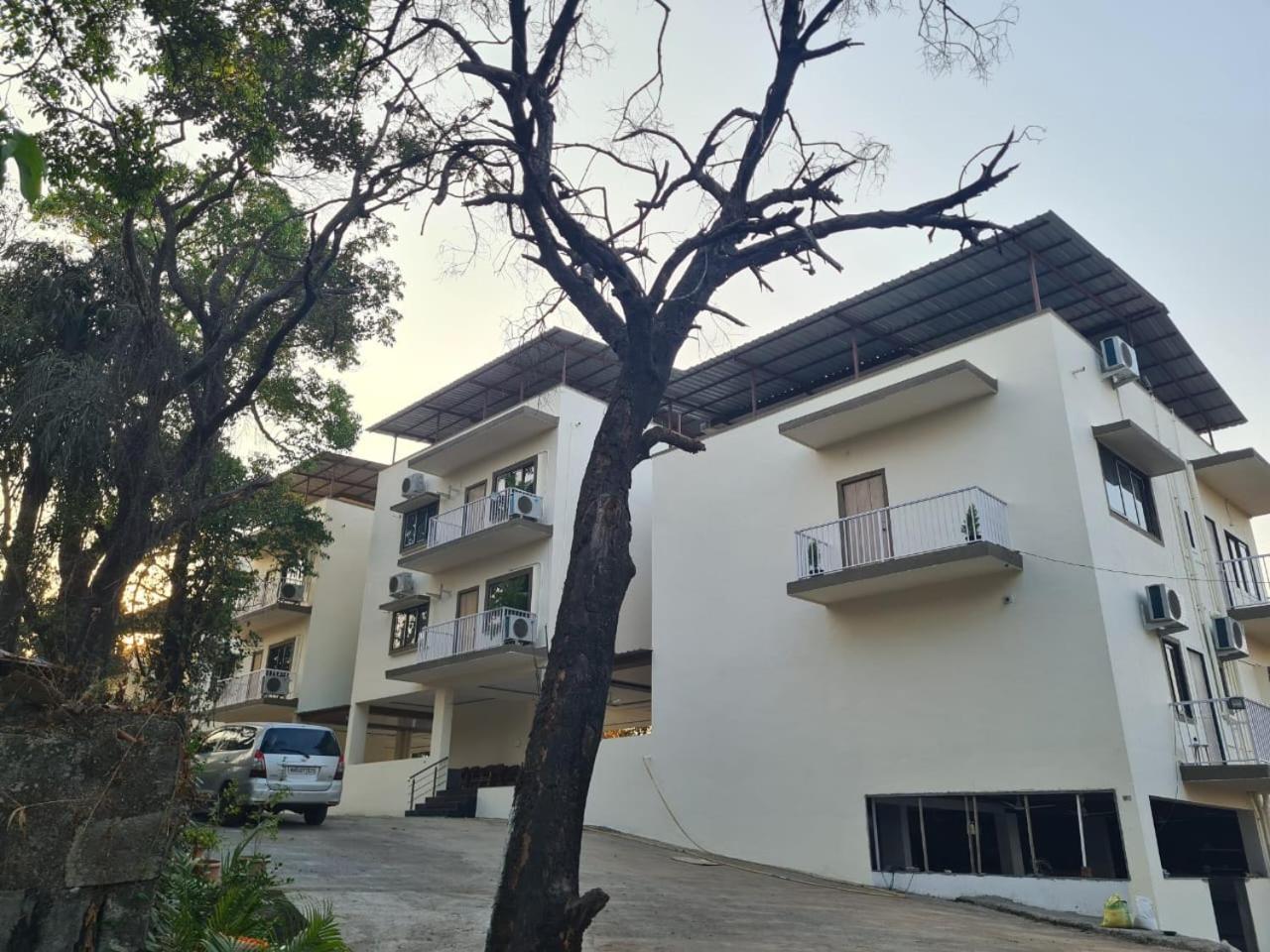 Hill View Hotel By Bil Lonavala Buitenkant foto