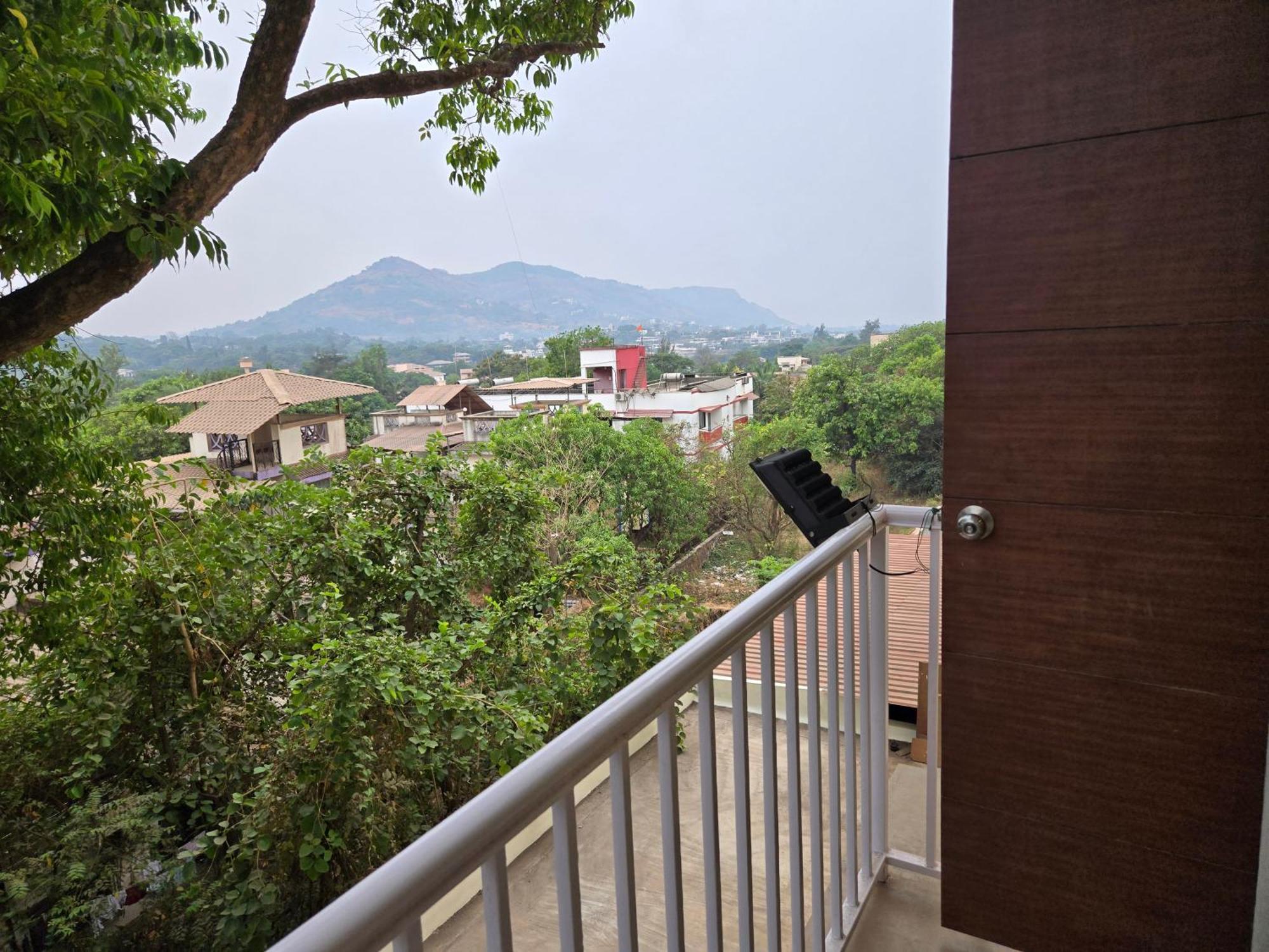Hill View Hotel By Bil Lonavala Buitenkant foto