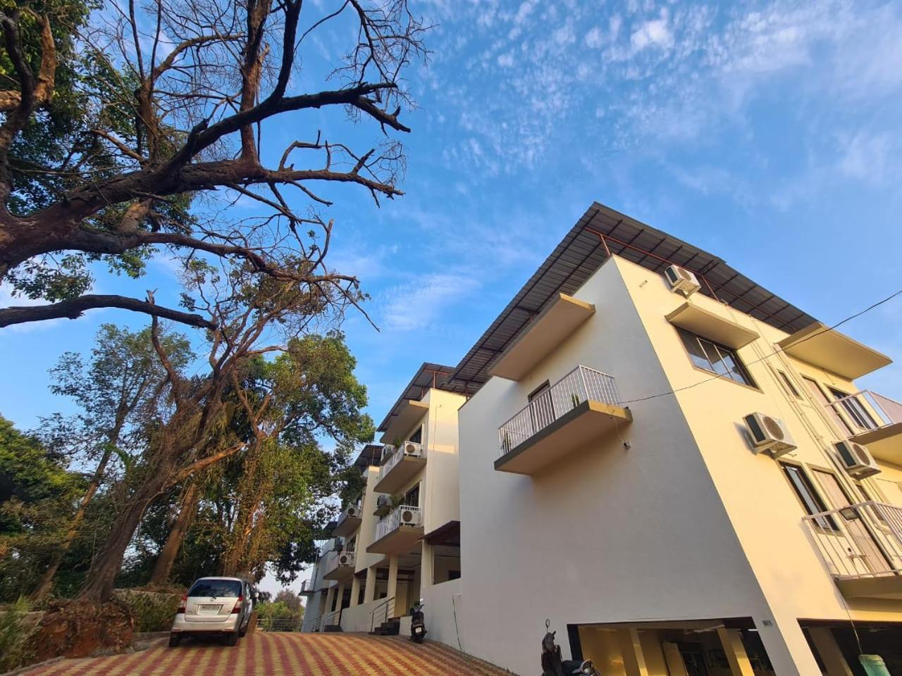 Hill View Hotel By Bil Lonavala Buitenkant foto