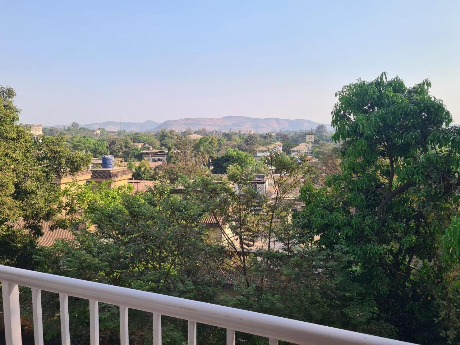 Hill View Hotel By Bil Lonavala Buitenkant foto